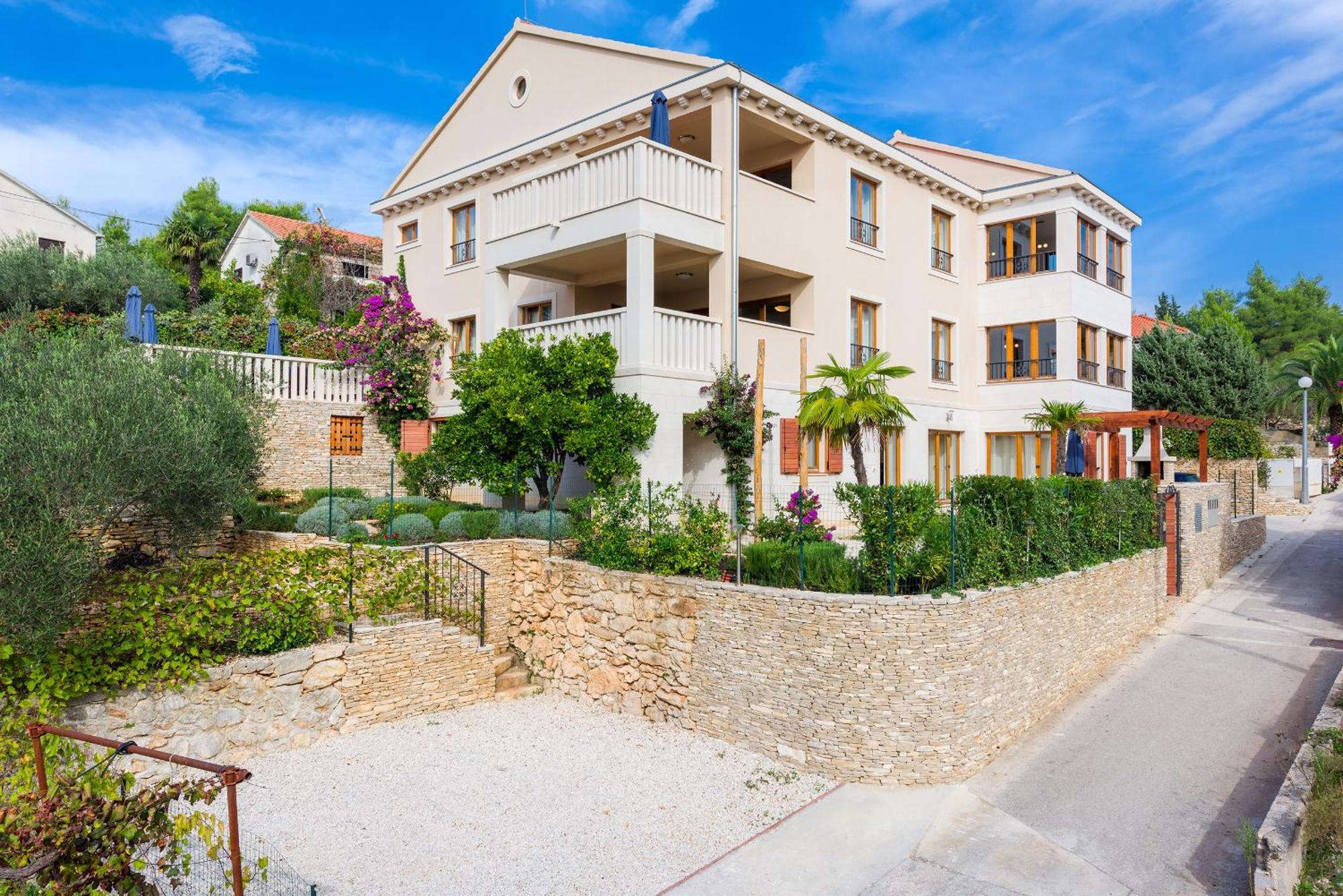 Apartments - Villa Ana Milna  Exterior foto